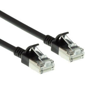 ACT Zwarte 0,25 meter LSZH U/FTP CAT6A datacenter slimline patchkabel snagless met RJ45 connectoren