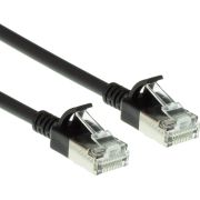 ACT Zwarte 0,25 meter LSZH U/FTP CAT6A datacenter slimline patchkabel snagless met RJ45 connectoren