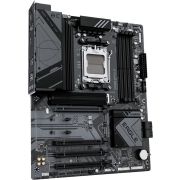 Gigabyte-B650-EAGLE-moederbord