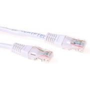 ACT Witte 7 meter U/UTP CAT5E patchkabel met RJ45 connectoren