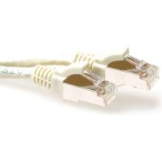 ACT Ivoor 5 meter LSZH SFTP CAT6A patchkabel snagless met RJ45 connectoren